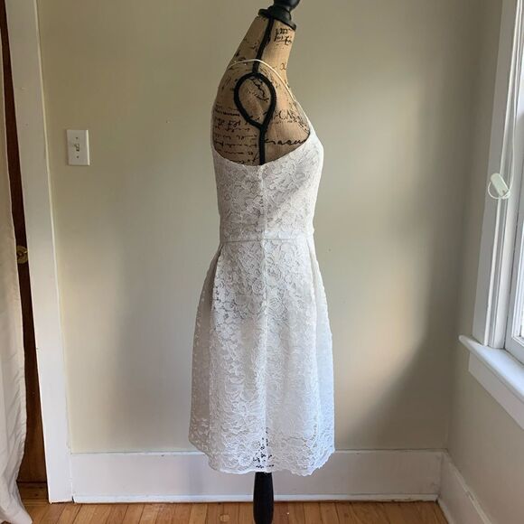 Francesca’s white lace dress size M - Picture 10 of 16
